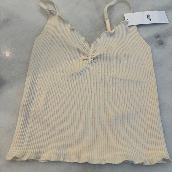 NWT Urban Outfitters Out From Under Seamless Ribbed Aurelia Cami - IVORY. XS/S - Picture 3 of 5
